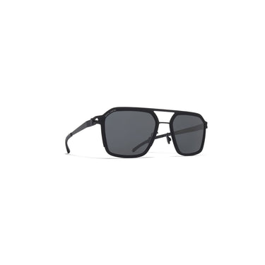 RIMOWA × MYKITA MR003 Navigator zonnebril Black/Black / Black Polarized – schuin aanzicht